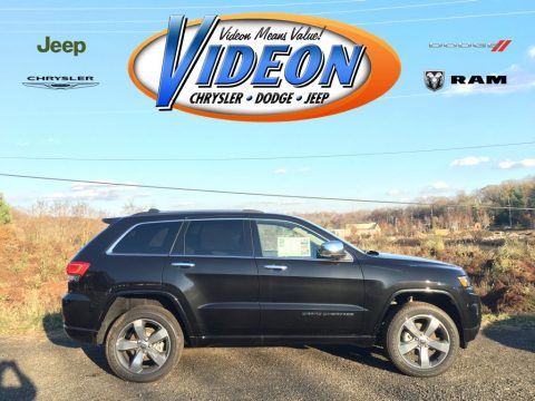 Brilliant Black Crystal Pearl Jeep Grand Cherokee Overland 4x4.  Click to enlarge.