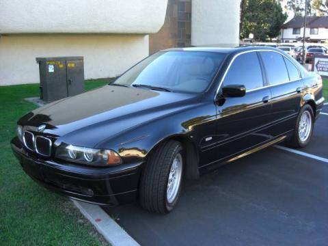 Jet Black BMW 5 Series 525i Sedan.  Click to enlarge.