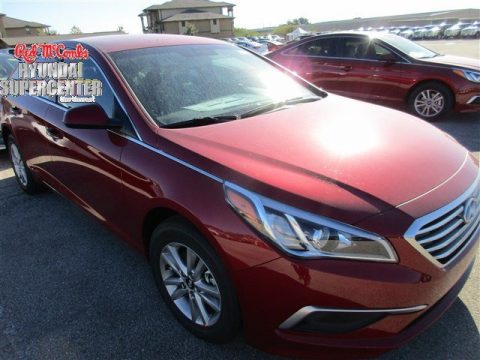 Venetian Red Hyundai Sonata SE.  Click to enlarge.