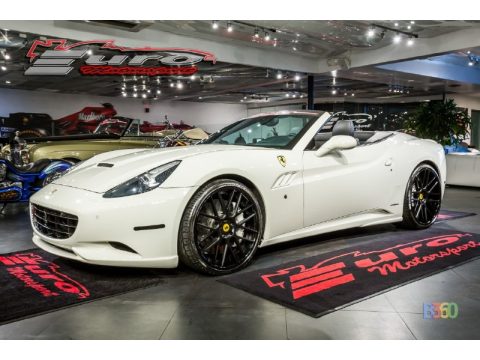 Bianco Avus (White) Ferrari California 30.  Click to enlarge.