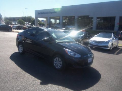 Ultra Black Hyundai Accent SE Sedan. Click to enlarge. Ultra Black Hyundai Accent SE Sedan. Click to enlarge.