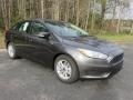 2016 Focus SE Sedan #1
