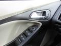 2016 Focus SE Sedan #31