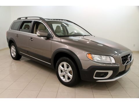 Oyster Grey Metallic Volvo XC70 3.2 AWD.  Click to enlarge.