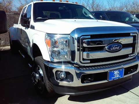 Oxford White Ford F350 Super Duty XLT Crew Cab 4x4 DRW.  Click to enlarge.