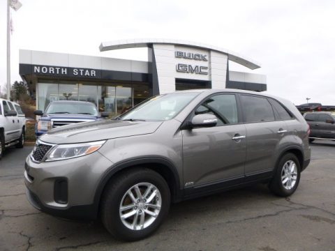 Metal Bronze Kia Sorento LX AWD.  Click to enlarge.