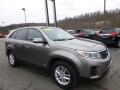 Front 3/4 View of 2014 Kia Sorento LX AWD #14 Front 3/4 View of 2014 Kia Sorento LX AWD #14