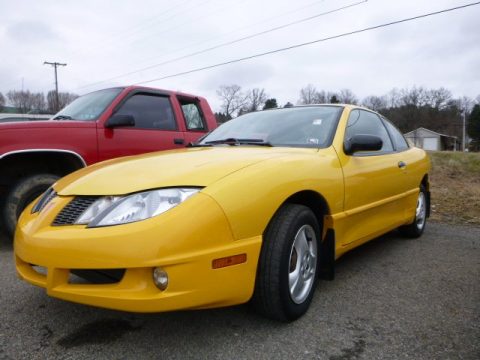 Flame Yellow Pontiac Sunfire .  Click to enlarge.