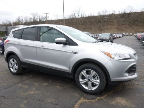 Ingot Silver Metallic Ford Escape SE 4WD.  Click to enlarge.