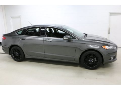 Magnetic Metallic Ford Fusion SE AWD.  Click to enlarge.
