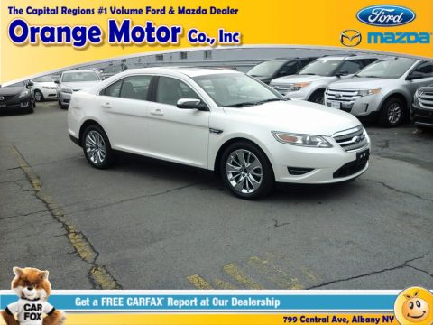 White Platinum Tri-Coat Ford Taurus Limited.  Click to enlarge.
