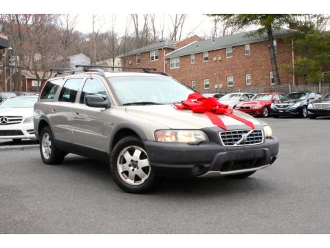 Silver Metallic Volvo V70 XC AWD.  Click to enlarge.