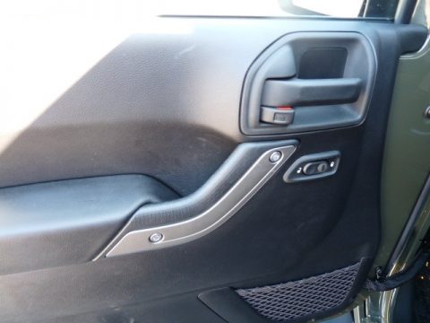 Tank Jeep Wrangler Sport 4x4. Click to enlarge. Tank Jeep Wrangler Sport 4x4. Click to enlarge.