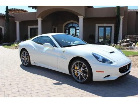 Bianco Avus (White) Ferrari California .  Click to enlarge.