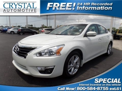 Pearl White Nissan Altima 2.5 SV.  Click to enlarge.