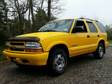 Yellow Chevrolet Blazer LS 4x4.  Click to enlarge.