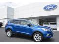 Front 3/4 View of 2017 Ford Escape SE #1