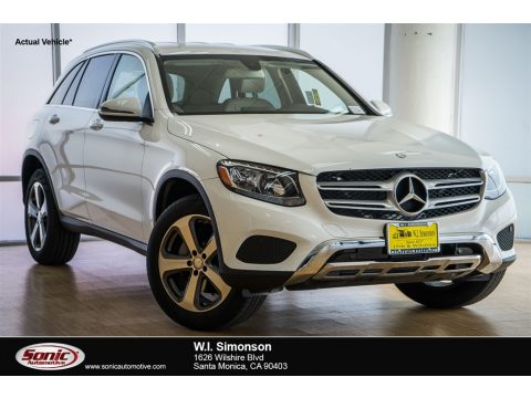 Polar White Mercedes-Benz GLC 300 4Matic.  Click to enlarge.