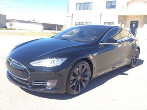 Solid Black Tesla Model S P85D Performance.  Click to enlarge.