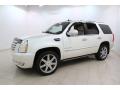 Front 3/4 View of 2013 Cadillac Escalade Luxury AWD #3