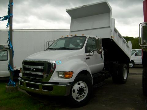 Oxford White Ford F650 Super Duty XLT Regular Cab Chassis Dump Truck.  Click to enlarge.