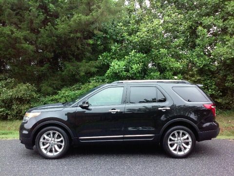 Tuxedo Black Ford Explorer XLT.  Click to enlarge.