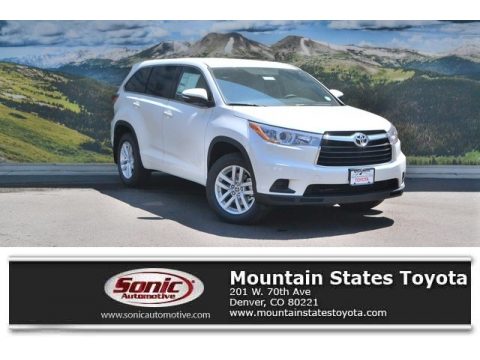 Blizzard Pearl Toyota Highlander LE V6 AWD.  Click to enlarge.