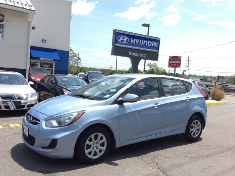 Clearwater Blue Hyundai Accent GS 5 Door.  Click to enlarge.