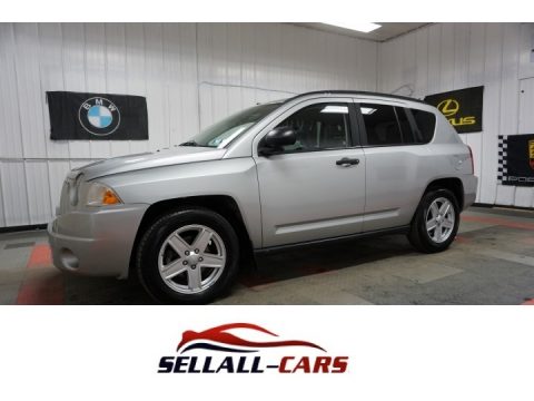 Bright Silver Metallic Jeep Compass Sport 4x4. Click to enlarge. Bright Silver Metallic Jeep Compass Sport 4x4. Click to enlarge.