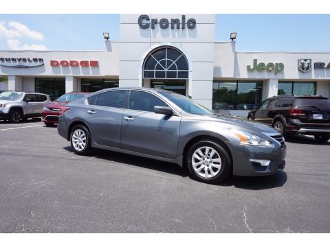 Gun Metallic Nissan Altima 2.5 S.  Click to enlarge.