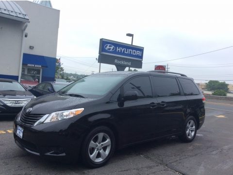 Black Toyota Sienna LE.  Click to enlarge.