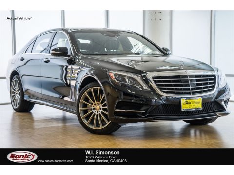 Black Mercedes-Benz S 550 Sedan.  Click to enlarge.