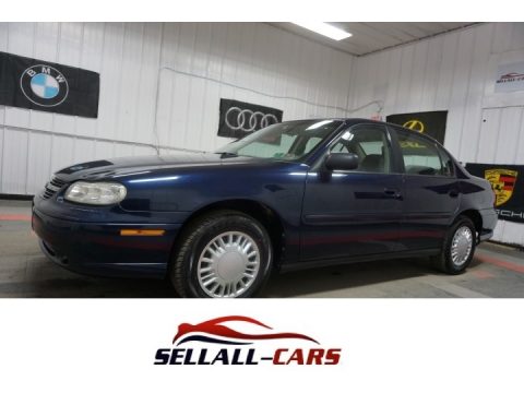 Galaxy Silver Metallic Chevrolet Malibu Sedan.  Click to enlarge.