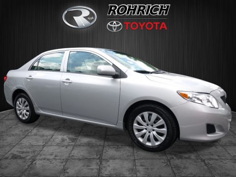 Classic Silver Metallic Toyota Corolla LE.  Click to enlarge.