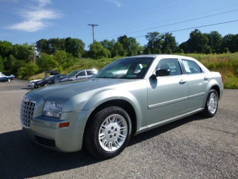 Bright Silver Metallic Chrysler 300 . Click to enlarge. Bright Silver Metallic Chrysler 300 . Click to enlarge.