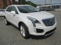 Front 3/4 View of 2017 Cadillac XT5 Luxury AWD #4