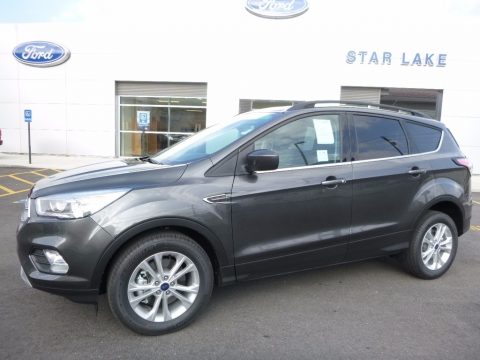 Magnetic Ford Escape SE 4WD.  Click to enlarge.