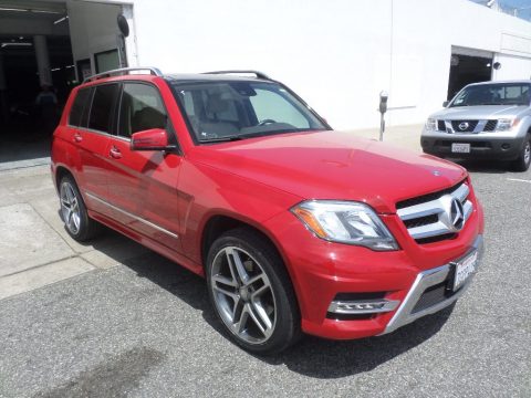 Mars Red Mercedes-Benz GLK 350.  Click to enlarge.