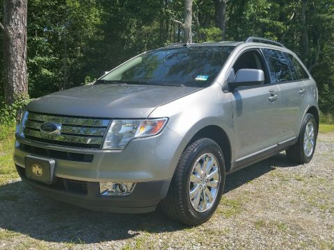 Vapor Silver Metallic Ford Edge SEL AWD.  Click to enlarge.