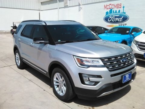 Ingot Silver Metallic Ford Explorer XLT.  Click to enlarge.