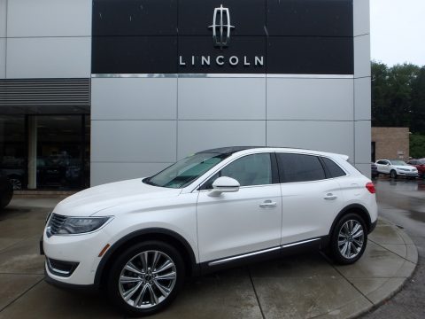 White Platinum Lincoln MKX Reserve AWD.  Click to enlarge.