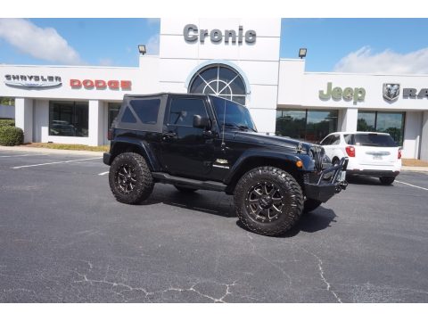 Black Jeep Wrangler Sahara 4x4.  Click to enlarge.