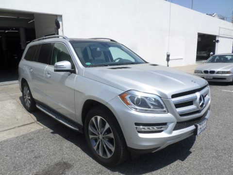 Iridium Silver Metallic Mercedes-Benz GL 450 4Matic.  Click to enlarge.