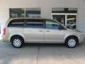 2009 Town & Country LX #2