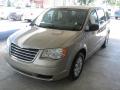 2009 Town & Country LX #28