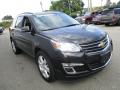 Front 3/4 View of 2017 Chevrolet Traverse LT AWD #7 Front 3/4 View of 2017 Chevrolet Traverse LT AWD #7