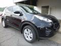 Front 3/4 View of 2017 Kia Sportage LX AWD #9