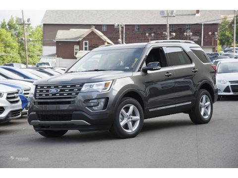 Magnetic Ford Explorer XLT 4WD. Click to enlarge. Magnetic Ford Explorer XLT 4WD. Click to enlarge.