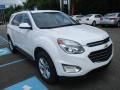 Front 3/4 View of 2017 Chevrolet Equinox LT AWD #8