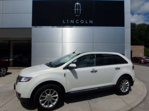 Crystal Champagne Tri-Coat Lincoln MKX AWD.  Click to enlarge.